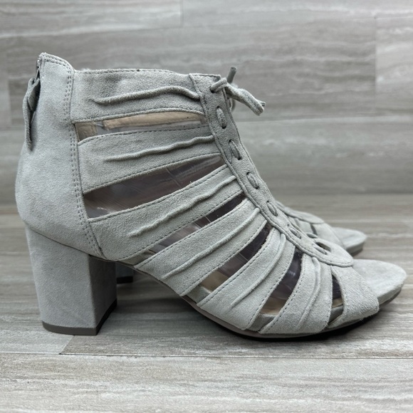 NEW Earthies Saletto Pale Gray Suede Back Zip Square Pump Heels Womens Size 10 - Picture 1 of 12